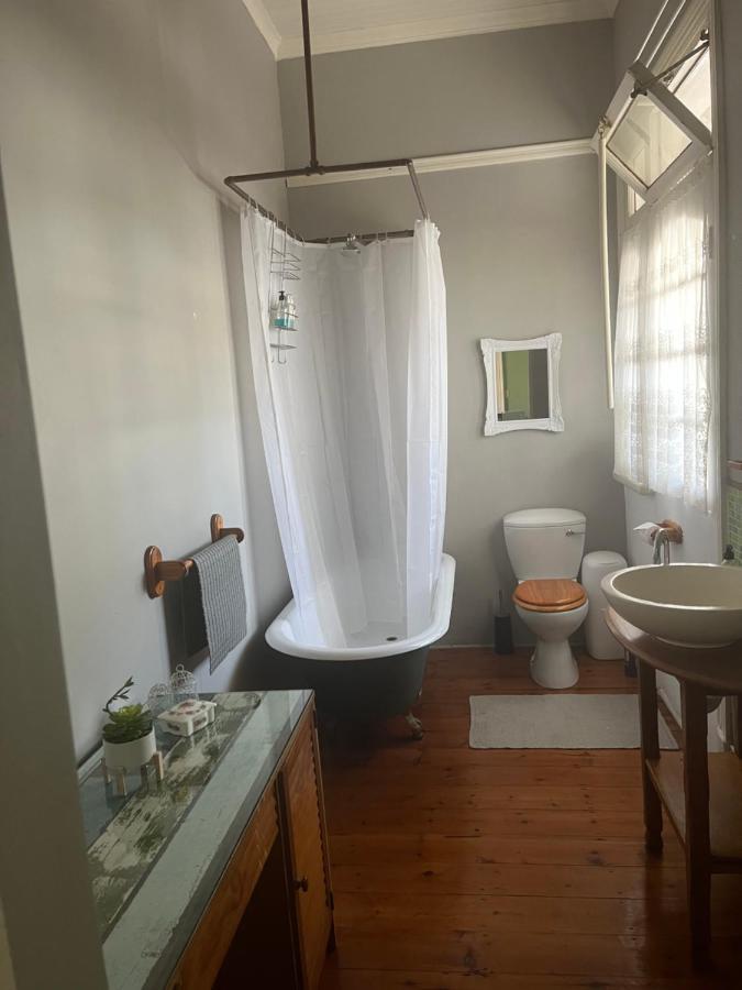 Sunny Private On The Porch * Port Elizabeth